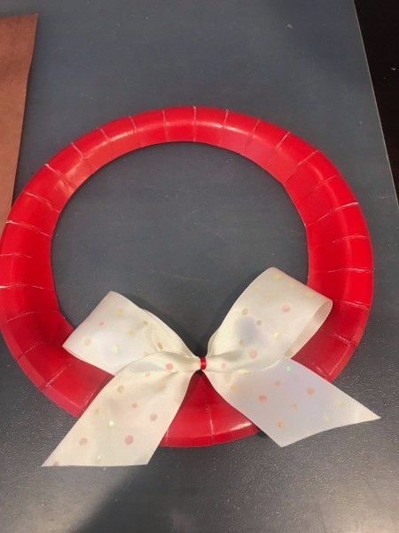 Recycled Paper Memorial Day Wreath - choosing bow location