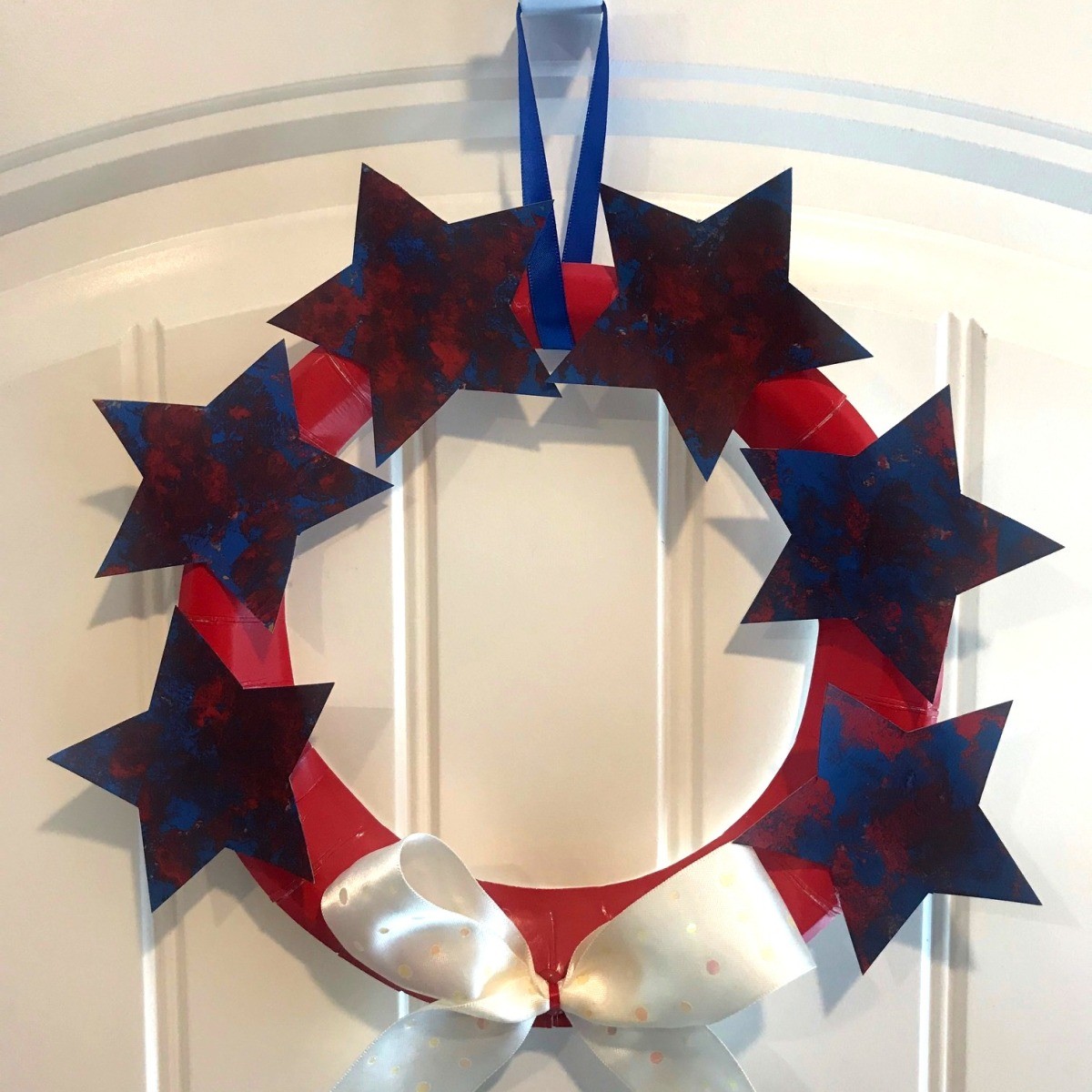 Recycled Paper Memorial Day Wreath | ThriftyFun