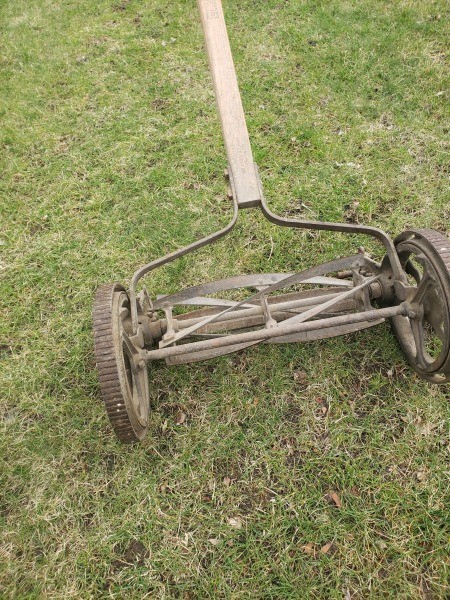 Age and Value of a Lakeside Deluxe Reel Mower