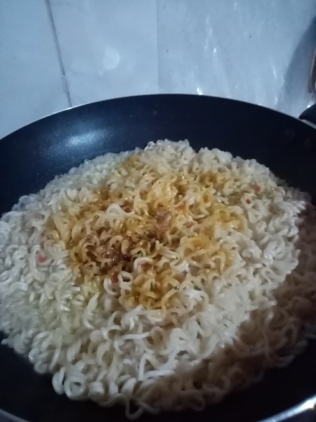 powdered seasoning added to Noodles