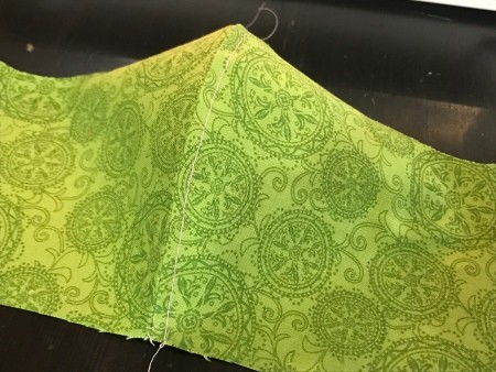 Non-Pleated Face Mask - topstitching on lining