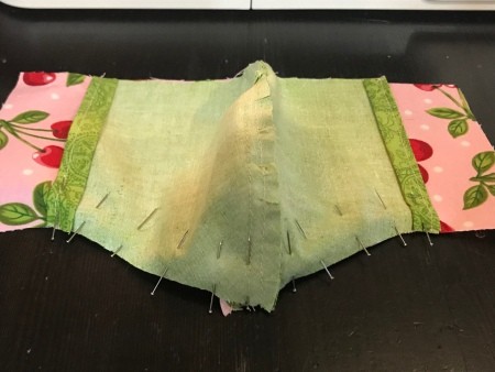 Non-Pleated Face Mask - pin the liner piece to the main piece with right side together