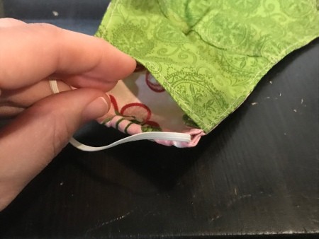 Non-Pleated Face Mask - pocket for the filter