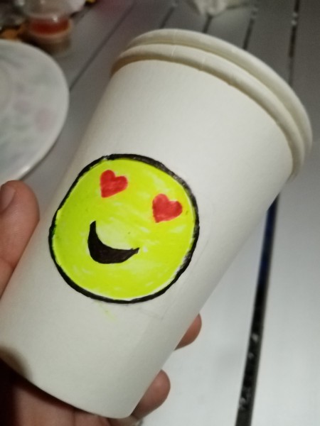 Making an Emoji Cup Toy - smiling face with hearts for eyes