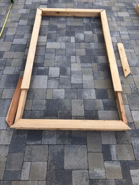Galvanized Roofing Raised Bed - top edge layout