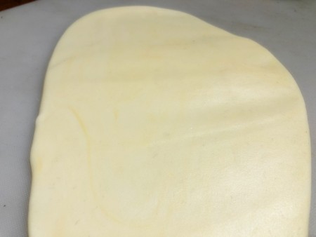 Gravity-Defying Ramen Cake - thinly roll out noodle colored fondant