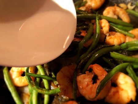corn starch sauce added Shrimp and Green Beans