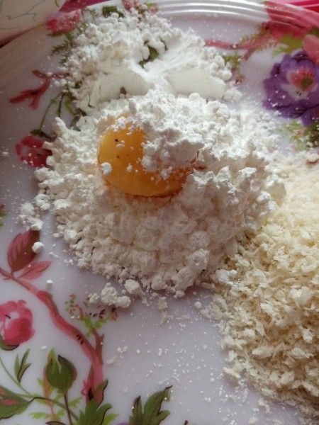 rolled Potato Ball in flour