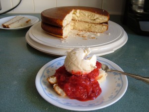 cut Yellow Cake 7 plate of strawberry shortcake