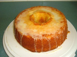 A completed lemon-jello pound cake.