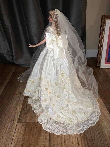 Identity and Value of a Porcelain Doll?