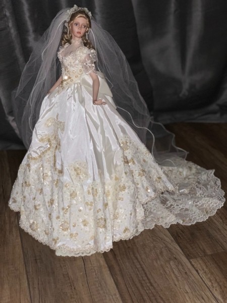 Identity and Value of a Porcelain Doll?