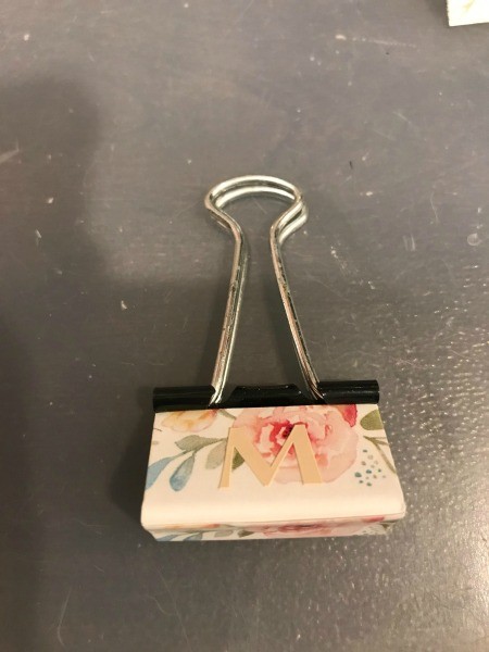Binder Clip Photo Holder - M initial sticker added