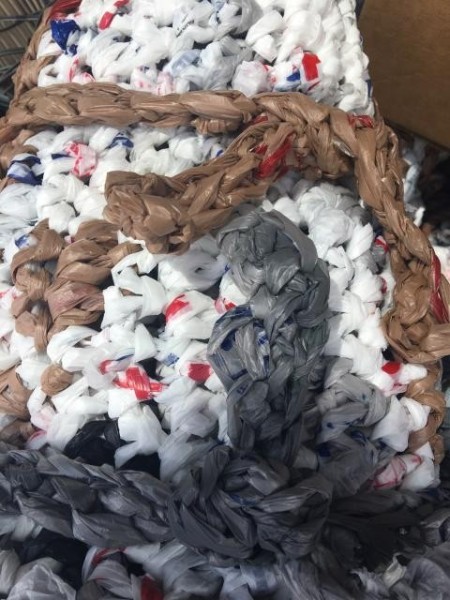 DIY Crochet Plarn Sleeping Mats - closeup of crochet ties