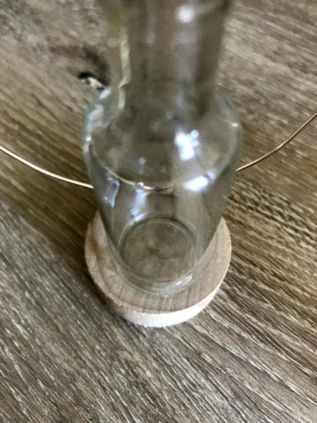 Minimalist Propagation Plant Stand - vial glued to the base