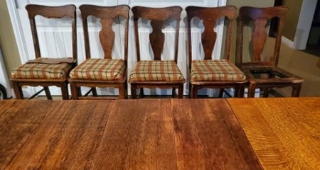 Identifying an Antique Dining Table and Chairs? - table and 5 chairs, one without the seat