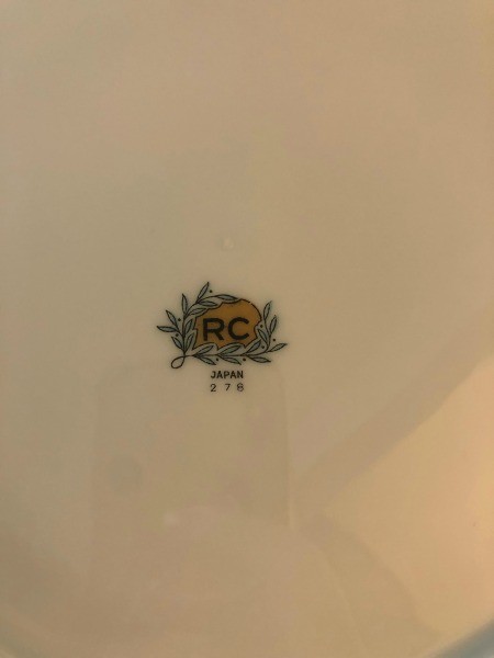 The "RC" marking on the back of china.
