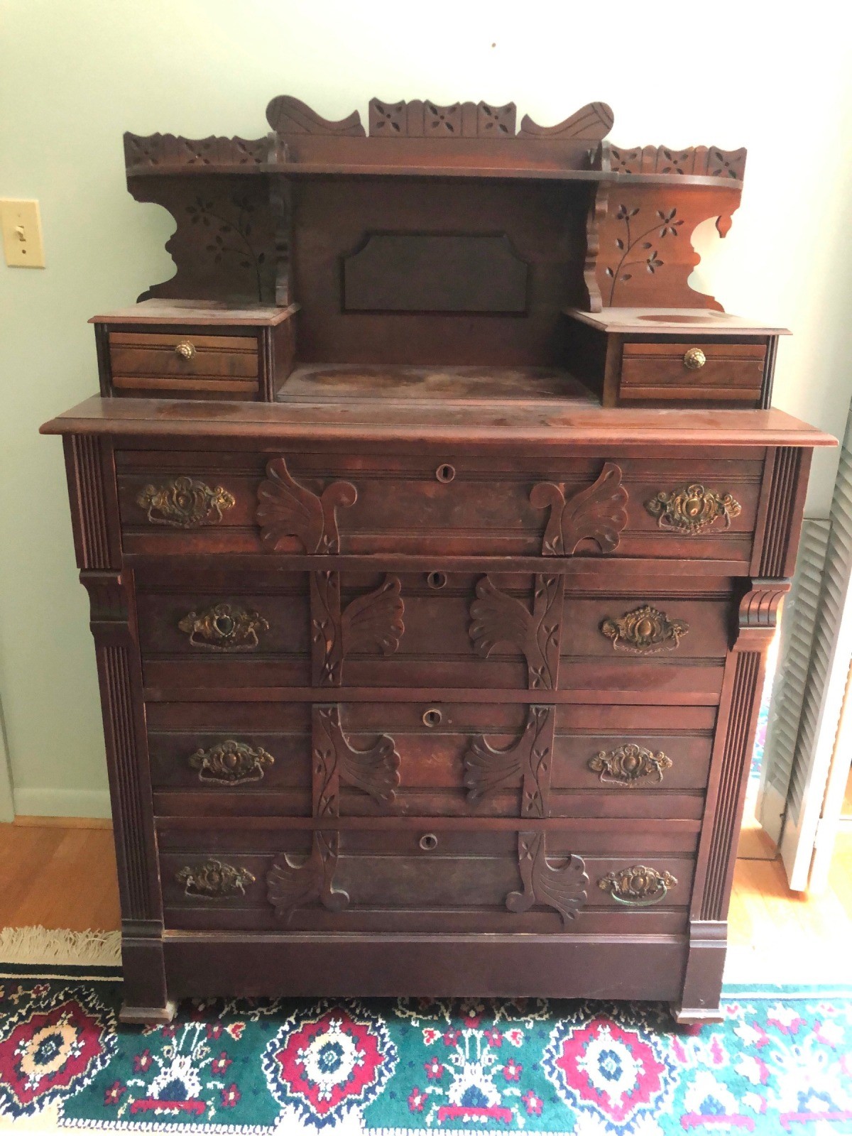 Age And Value Of An Antique Dresser, Pictures Of Old Antique Dressers