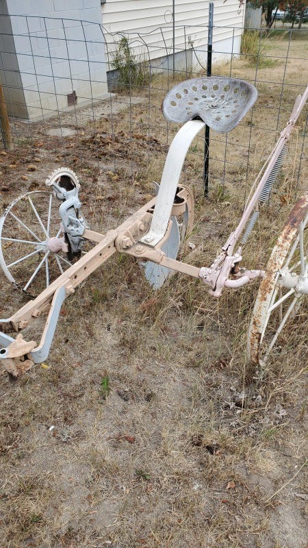 Identifying an Old Plow?