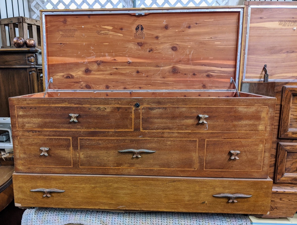 Value of Lane Cedar Chests ThriftyFun