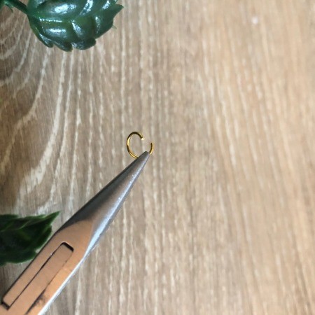 Dainty Wall Calendar Wreath - jump ring and needle nose pliers