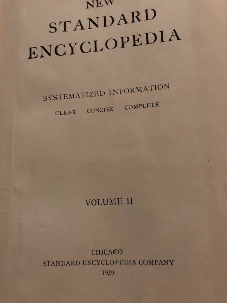 The title page of a 1929 New Standard Encyclopedia.