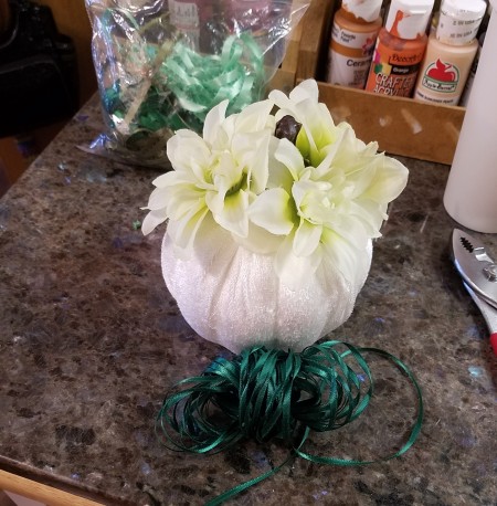 Easy Peasy Pumpkin Decor - after removing the stems from the flowers glue them in place