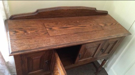 Identifying a Vintage or Antique Buffet/Sideboard? - center piece replaced