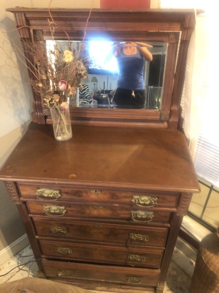 Value Of Antique Dresser Thriftyfun, Antique Oak Dresser With Mirror Value