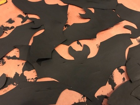 Simple Bat Garland/Bat Wall Decorations - paint them black