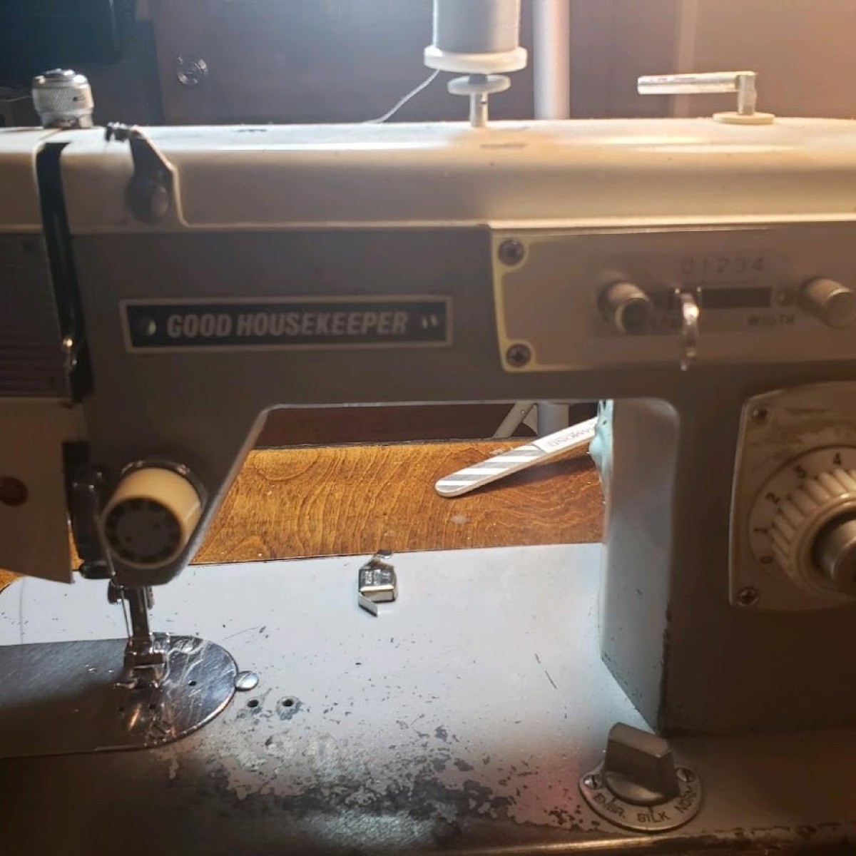 Locating Model Number on Good Housekeeper Sewing Machine? ThriftyFun