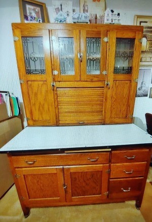 Value of Antique Hoosier Cabinet? - light hoosier cabinet, probably oak