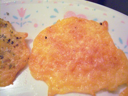 A plate of keto crackers.
