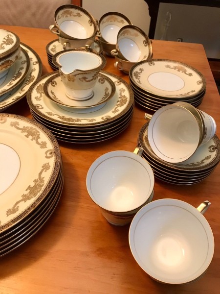 A collection of Noritake china.