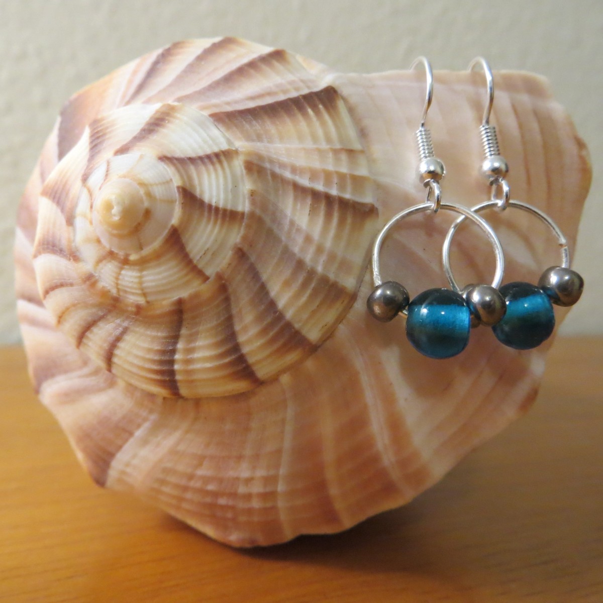 Easy Bead and Wire Earrings | ThriftyFun