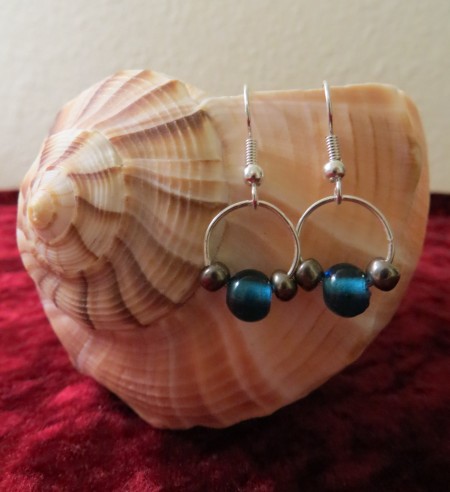 Easy Bead and Wire Earrings | ThriftyFun