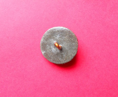 Making Shank Buttons the Cheap Way Using Concrete - repeat on the bottom