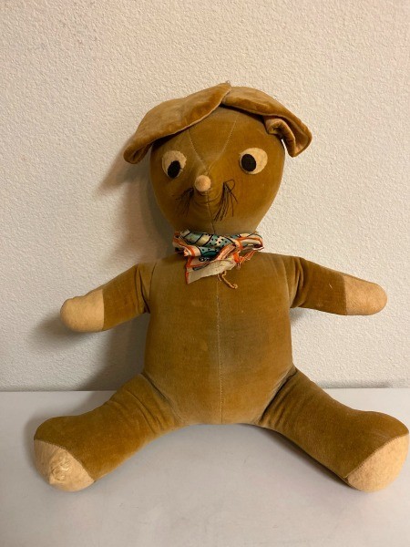 A stuffed mouse toy.