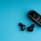 A set of wireless earbuds.