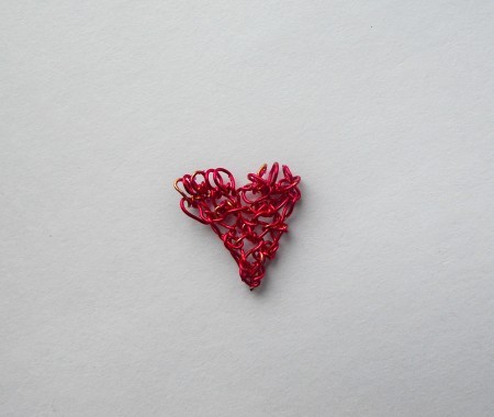 The completed wire heart.