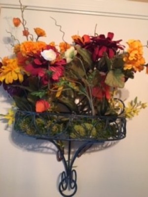 The completed flower arrangement.