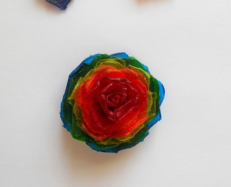 Continuing to add colors to the flower.