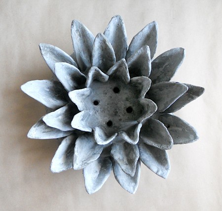 Flower Pot from Cement and Old Jeans