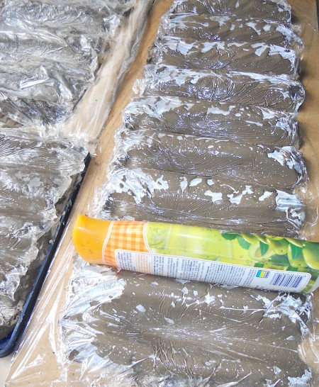 Flower Pot from Cement and Old Jeans