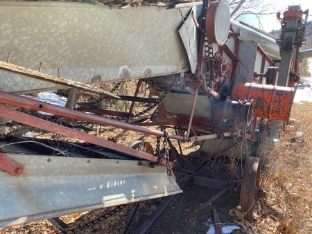 A close up of the equipment.