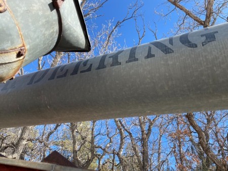 Markings on the top of the equipment.