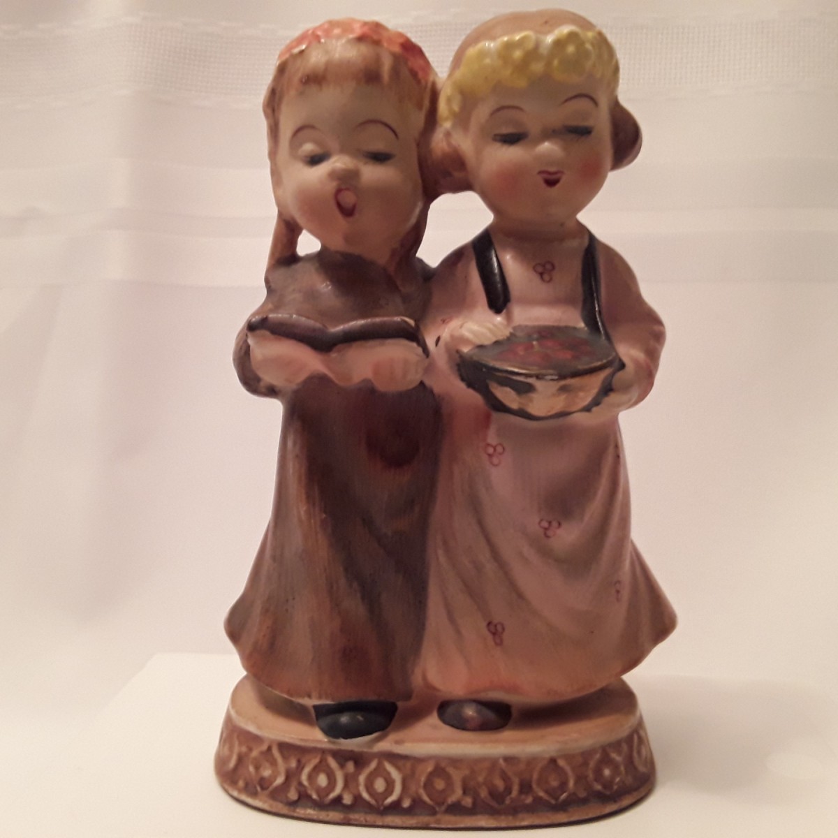 Figurine Identification? ThriftyFun