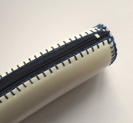 The completed zipper bag.