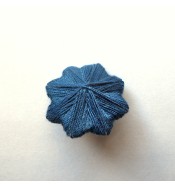 The completed Eight-Pointed Star Thread Button