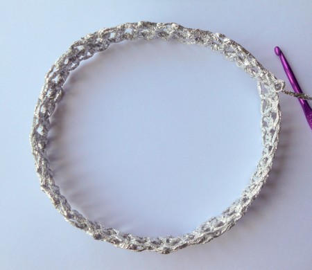 Adding a strip of foil to the chain.